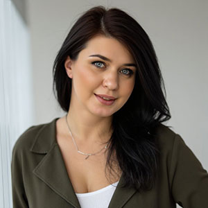 Iryna Pakhomova